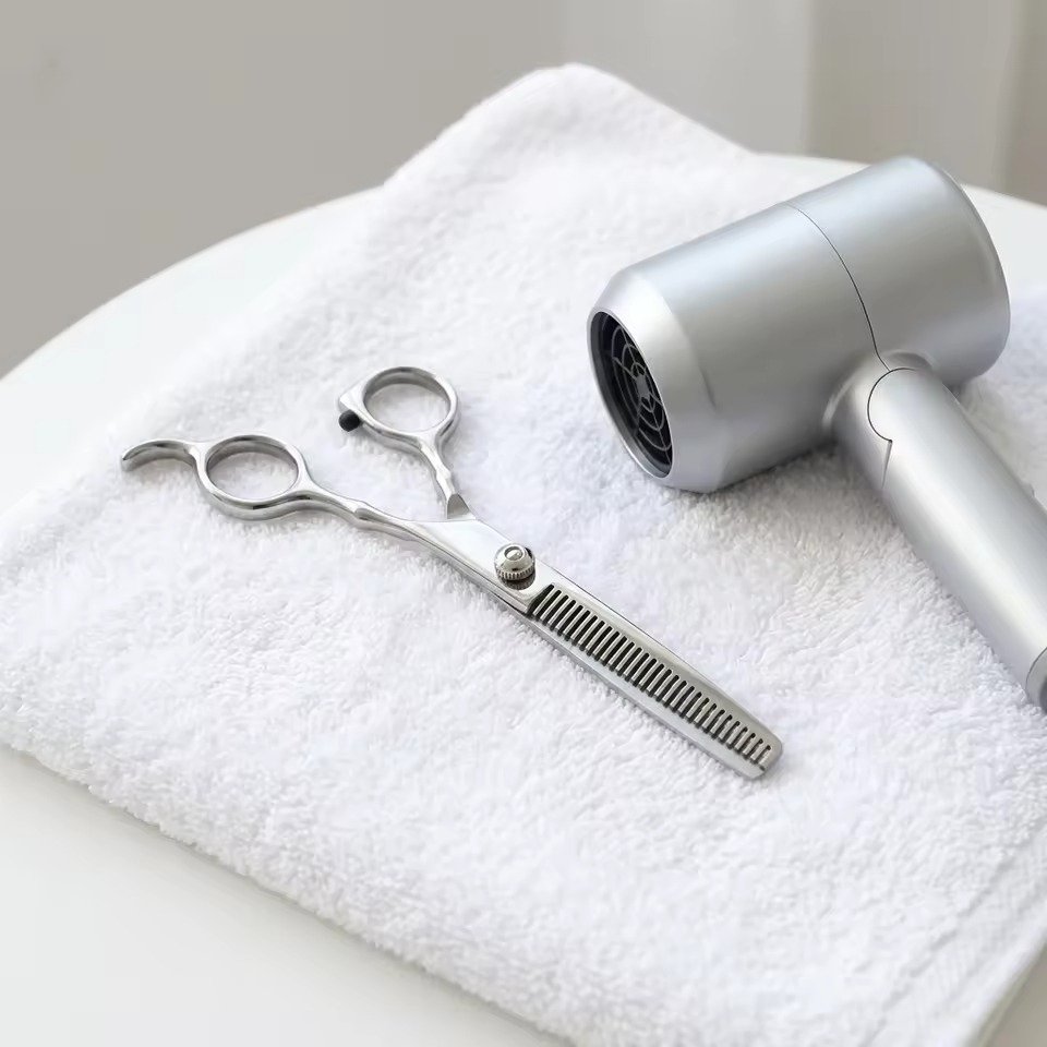 Barber Hair Scissors - Image 2